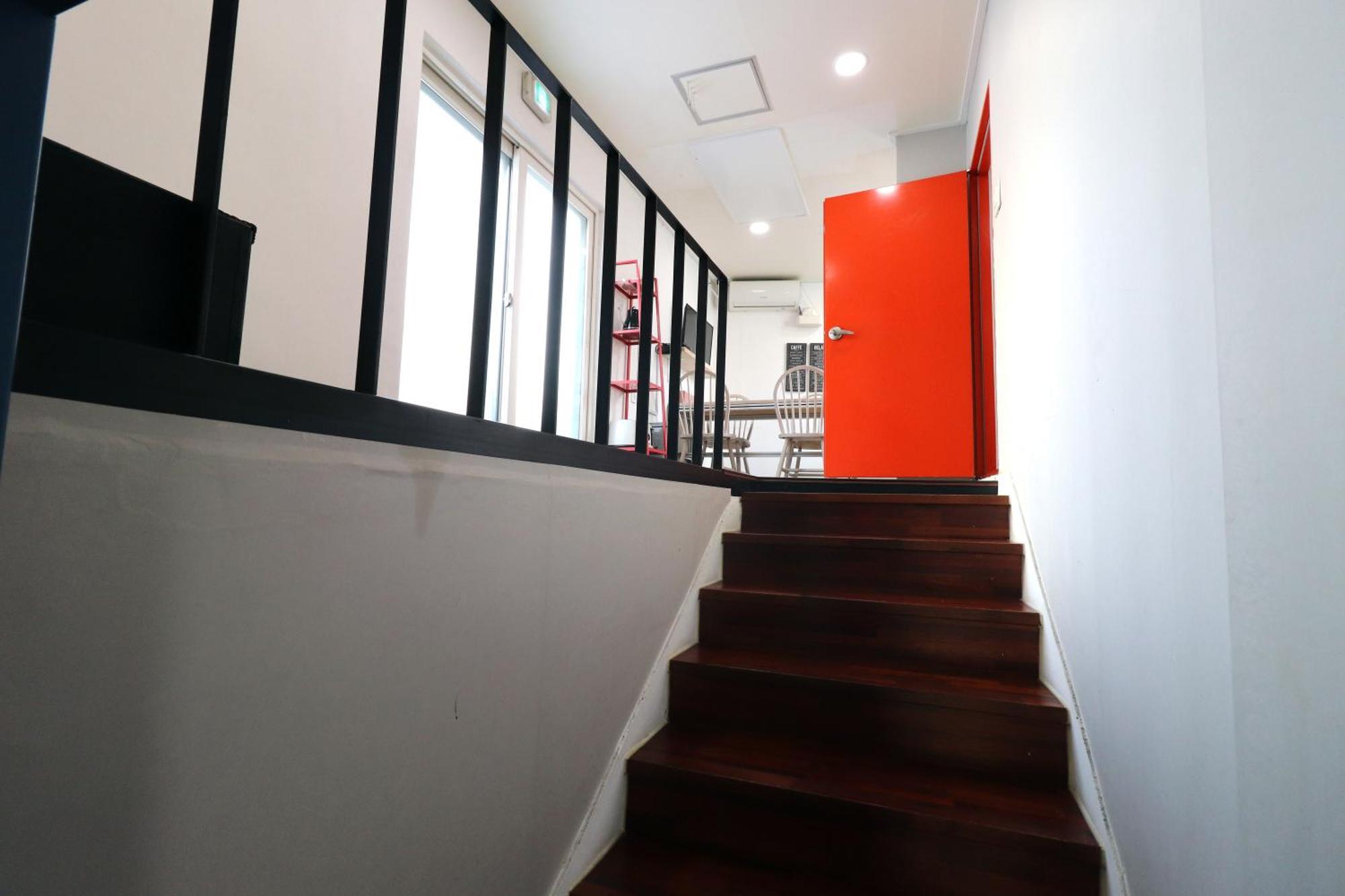 Hah Rumah tetamu